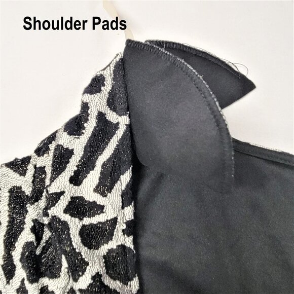 Sexy Long Sleeve Dress Black and White Low Back Dress - Size M / Size L - NEW ! - Picture 15 of 15